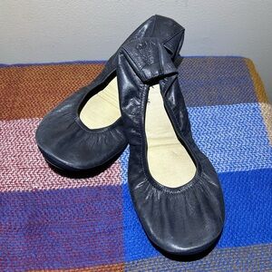 Navy Leather Storehouse Flats